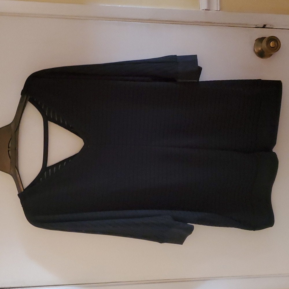 Black sheer plus size 18/20 top. Sleeves are just above elbows.